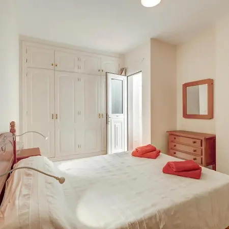 Urban Space 3: 75m² De Vida *